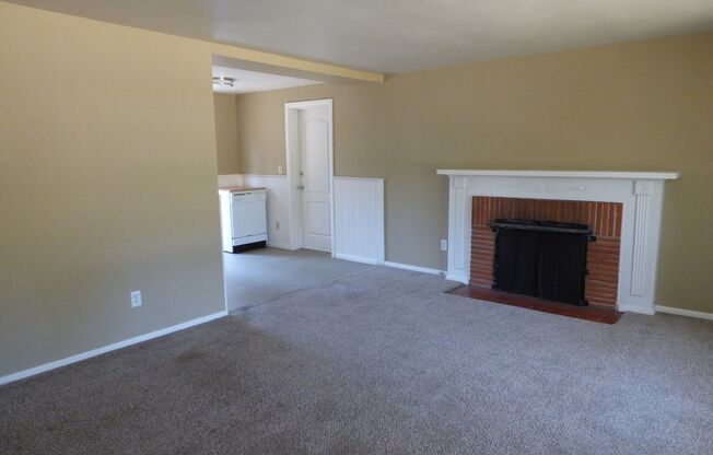 2 bedroom 1 bathroom Home
