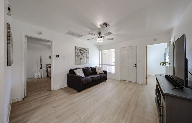 Great Location and Nicely Updated 2 Bed 2 Bath!