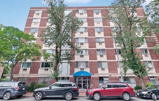 287 Harvard St.
