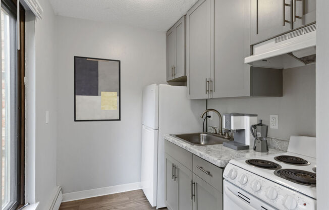 Studio, 1 bath, 365 sqft, $1,035