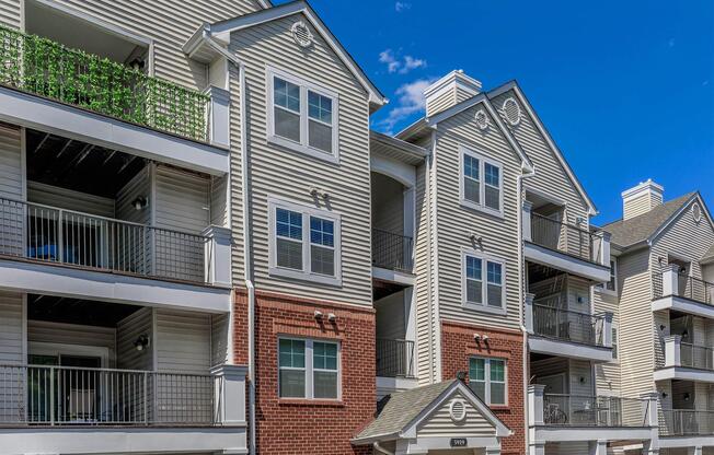 Landscaping at The Ridgeleigh at Van Dorn in Alexandria, VA