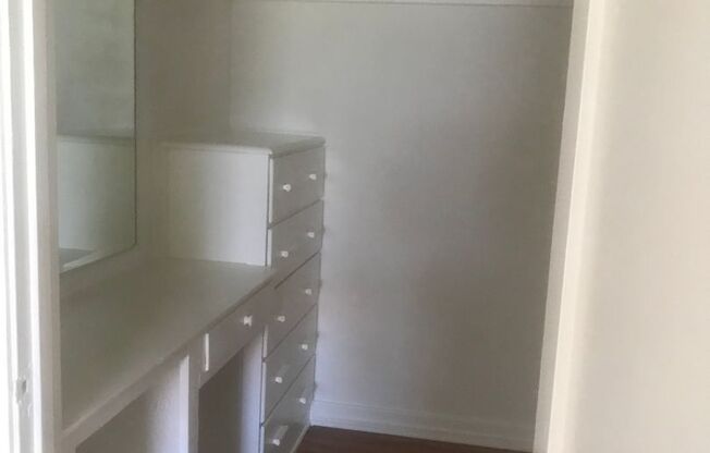 Studio, 1 bath, $1,525, Unit 317