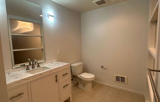 Studio, 1 bath, 625 sqft, $1,999, Unit T152