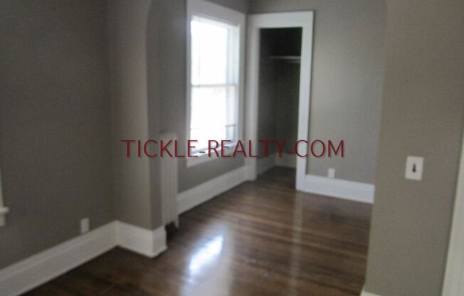 3 beds, 1 bath, $1,395