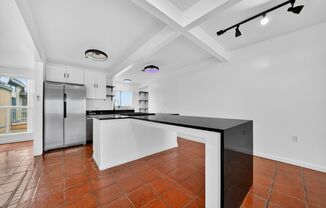 Four Oaks Apartments