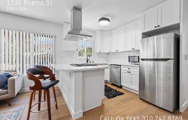 1330 PORTIA ST