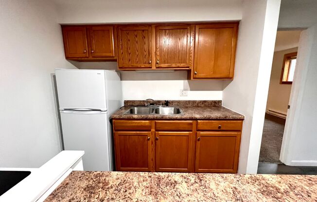 1 bed, 1 bath, 600 sqft, $750, Unit #3