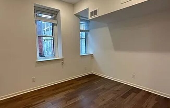 1 bed, 1 bath, 600 sqft, $1,950