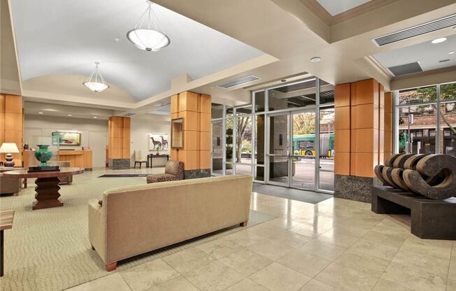Luxury Studio Living in Seattle Heights – Resort-Style Amenities & Prime Belltown Location!