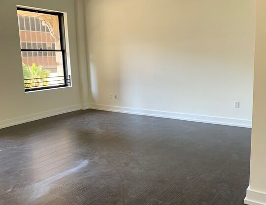 1 bed, 1 bath, 1,036 sqft, $3,149, Unit 512