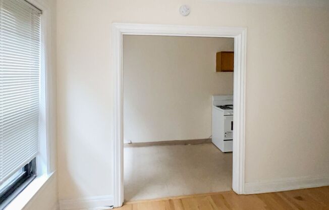 Studio, 1 bath, 500 sqft, $1,575, Unit 540-6H