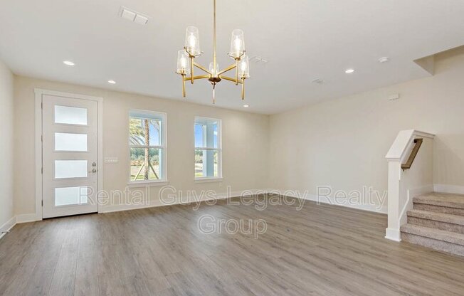 24 SEAPORT LN