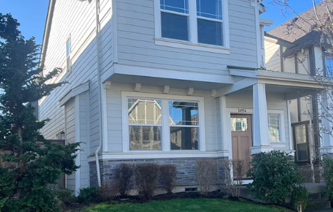 Beautiful 3 BD | 2.5 BA | Single-Family Home | Bethany Creek Falls Community | North Bethany | A+ Schools!