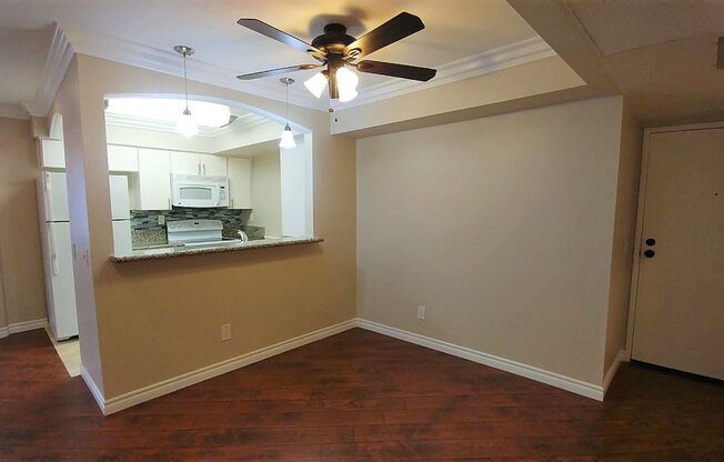 2 beds, 2 baths, 950 sqft, $2,750, Unit 118