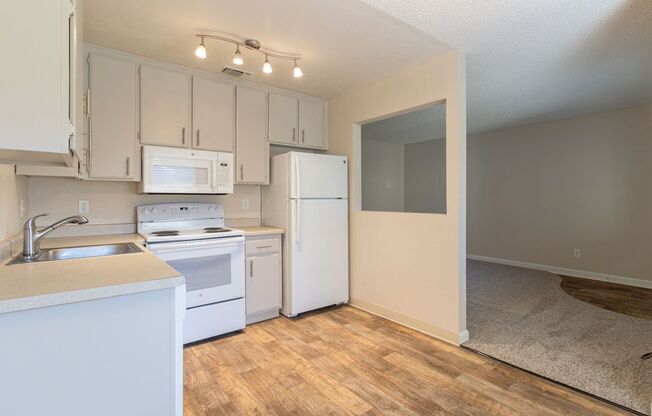 Olive Glen Apartments, in the Heart of Carmichael!