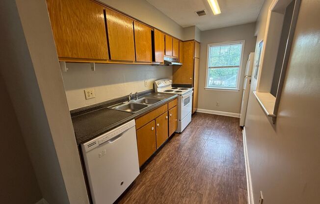 Spacious 2 Bed 2 Bath Town Home near NCSU Available NOW! Perfect layout for roommates!