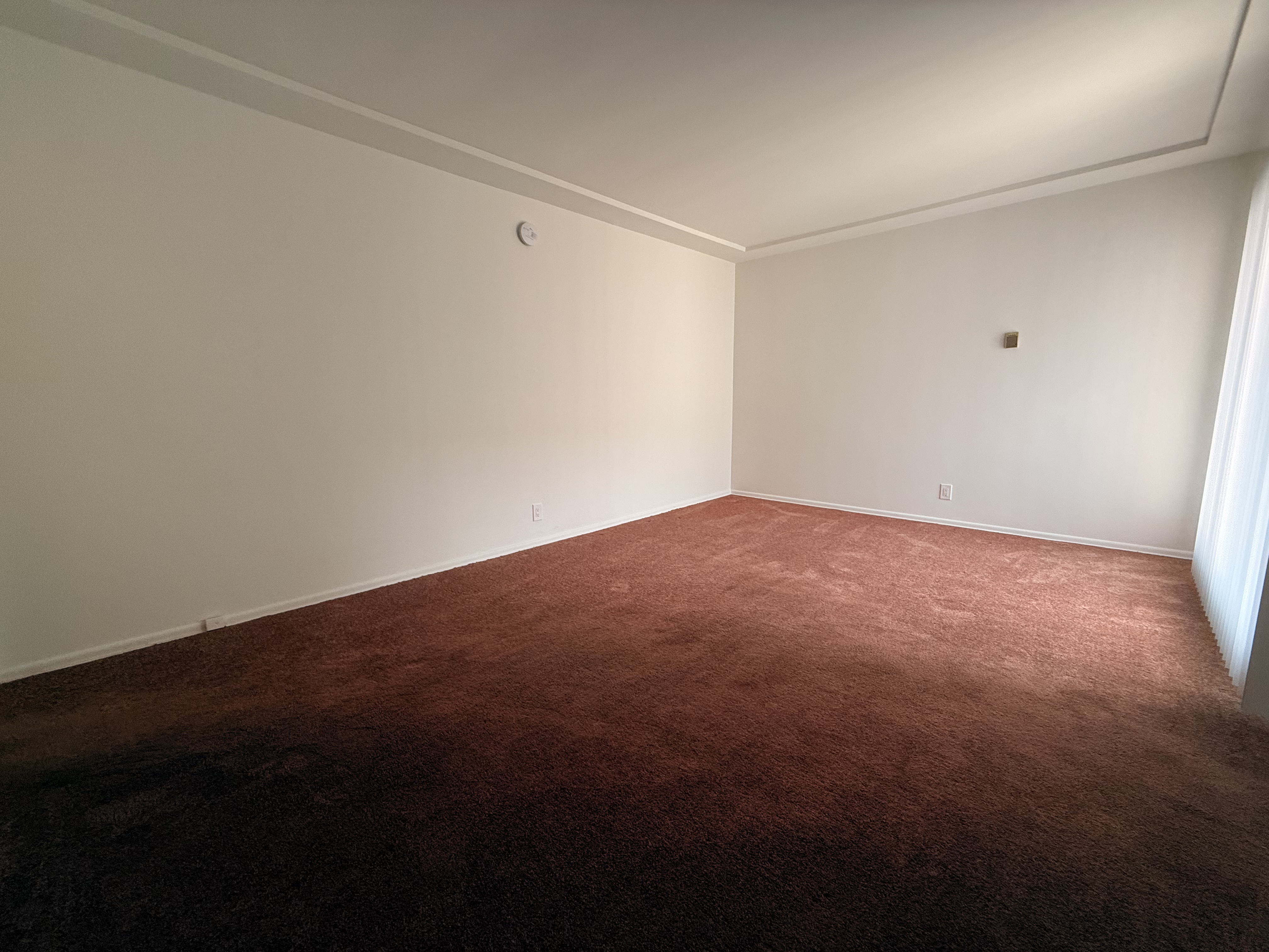 731 S MANSFIELD