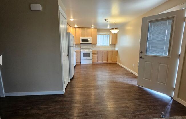 2 beds, 2 baths, $1,500, Unit #2