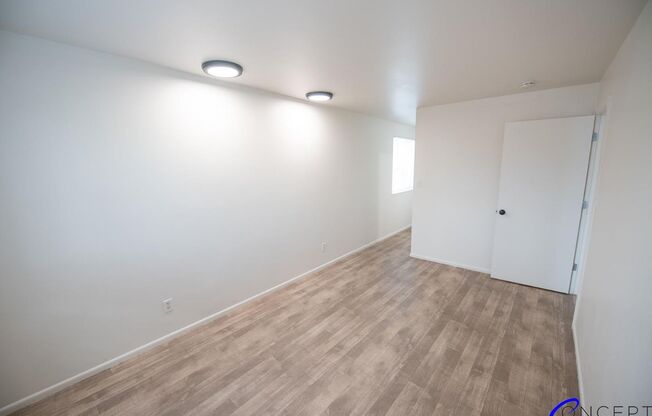 1 bed, 1 bath, 700 sqft, $999, Unit 210