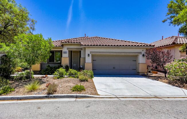 South Summerlin Single Story Pool And Spa Home