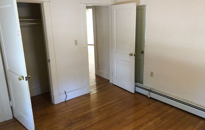 2 beds, 1 bath, $1,530, Unit 2