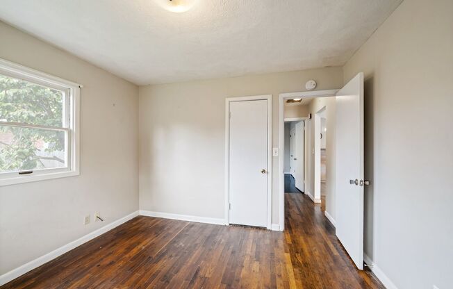 2 beds, 1 bath, $2,250