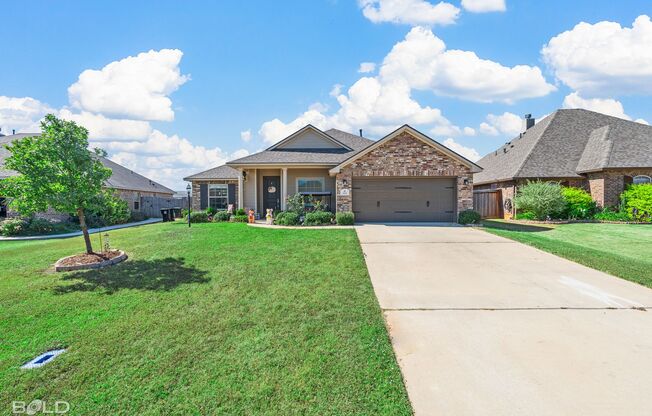 Great House in Haughton with above ground pool.