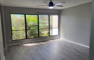 2 beds, 1 bath, $1,750, Unit # #J 305