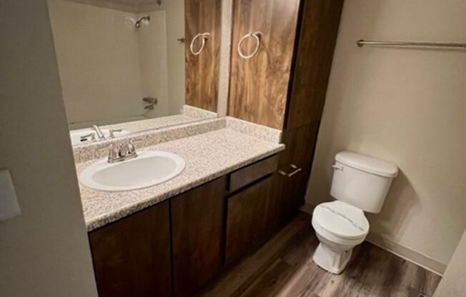 2 beds, 2 baths, 900 sqft, $1,695, Unit 69