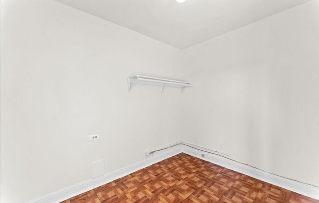 Studio, 1 bath, 417 sqft, $1,350, Unit 203