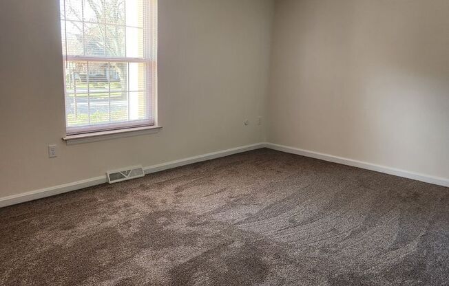 3 beds, 2 baths, 1,696 sqft, $2,055, Unit WI150G4