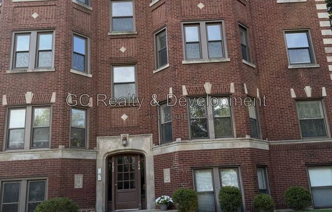 702 Reba Place