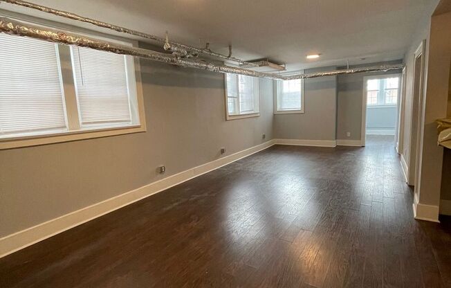 2 beds, 1 bath, 735 sqft, $1,000, Unit G-7