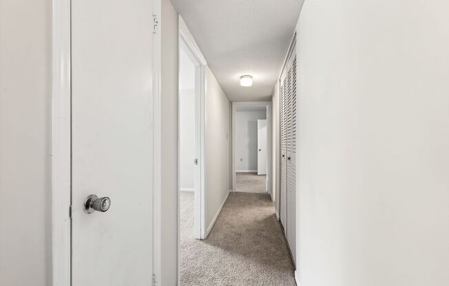 2 beds, 1.5 baths, $1,100, Unit Unit C-305