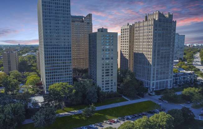 Gorgeous Chicago Cityscape 2 at Twin Towers, Illinois, 60615