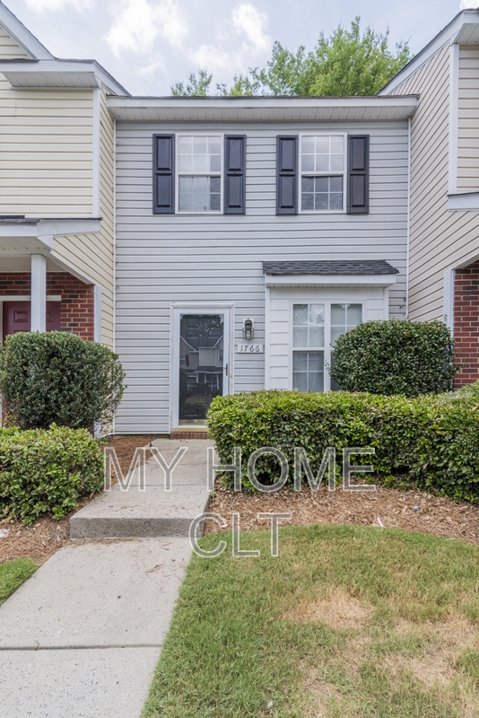 1766 FRST SIDE LN