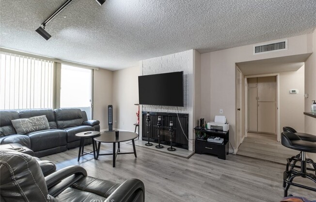 421 S. Lafayette Park