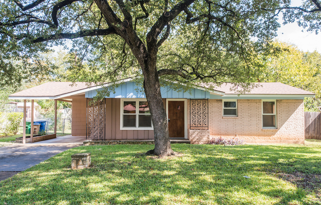 Charming South Austin Three Bed