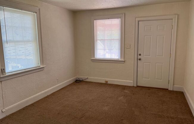 1 bed, 1 bath, $875