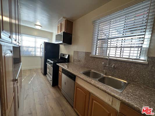 4956 SAN VICENTE BLVD