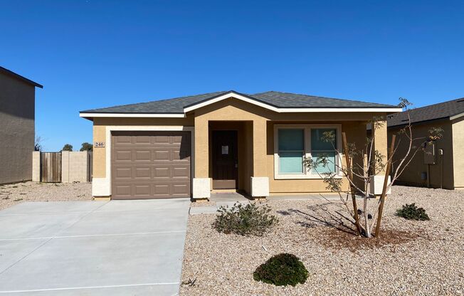 Cozy 4 Bed/2 Bath Newer Home in Coolidge