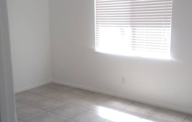 2 beds, 1 bath, $1,500