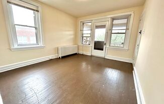 1 bed, 1 bath, 1,100 sqft, $1,900, Unit 7C