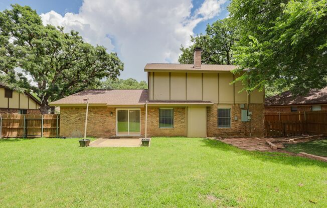 4 Bedroom, 2 Bath Updated Arlington Home