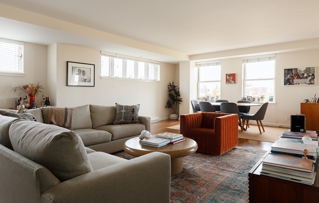 2 Commonwealth Avenue