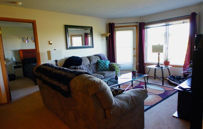 2 beds, 2 baths, 1,031 sqft, $1,495, Unit 3710332R