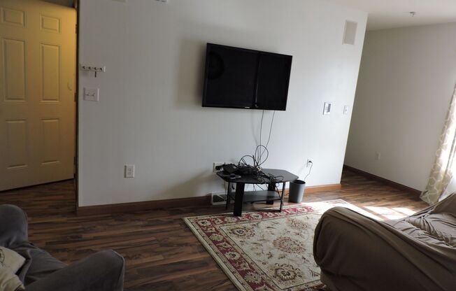 3 beds, 2 baths, 1,004 sqft, $1,000, Unit #1