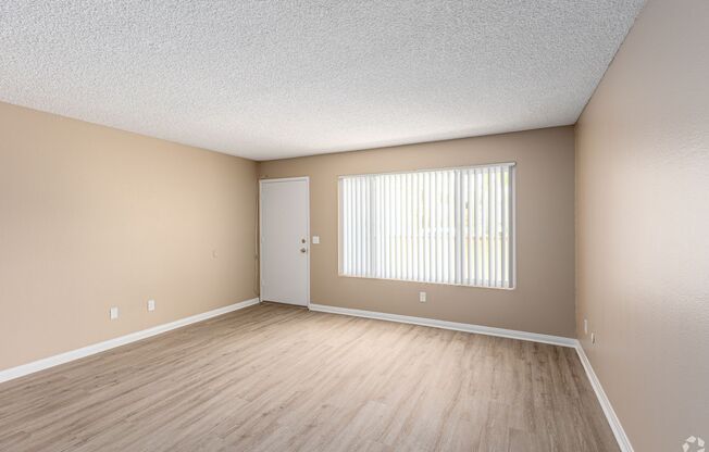 1 bed, 1 bath, 640 sqft, $1,950, Unit 1465 - J