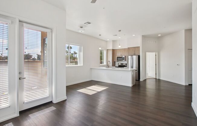 2 beds, 2 baths, 1,161 sqft, $2,260