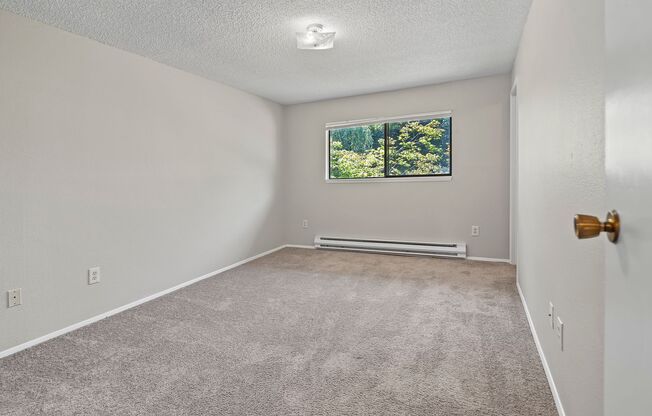 2 beds, 1.5 baths, 960 sqft, $1,395, Unit 12